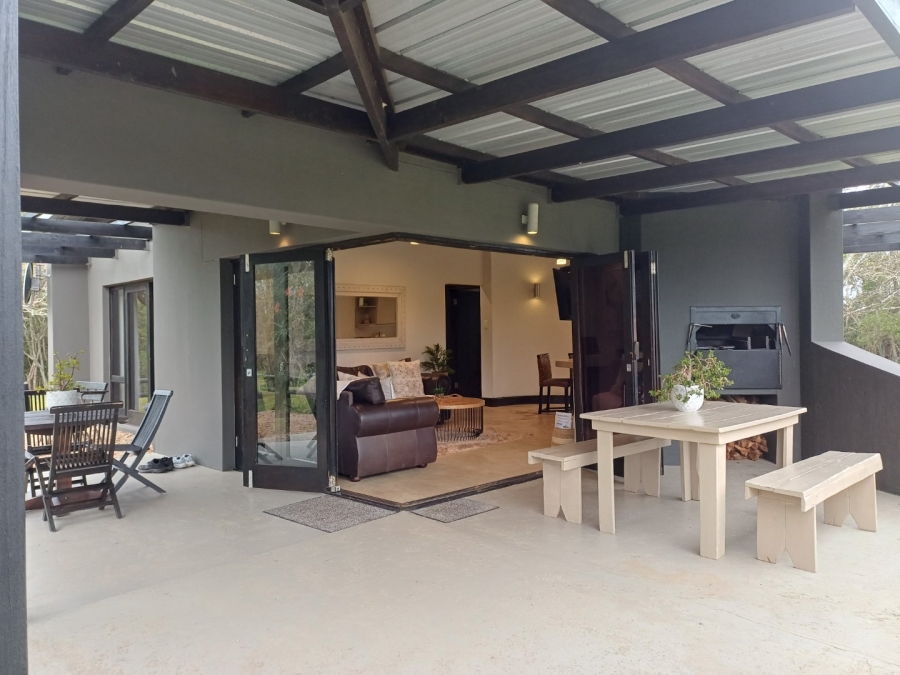 4 Bedroom Property for Sale in Hoekwil Western Cape